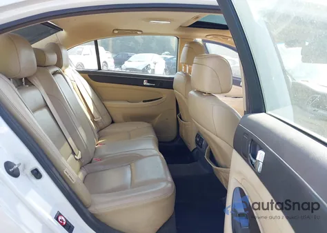 2011 Hyundai Genesis 4.6 z USA, uszkodzony, nr VIN KMHGC4DF2BU114746